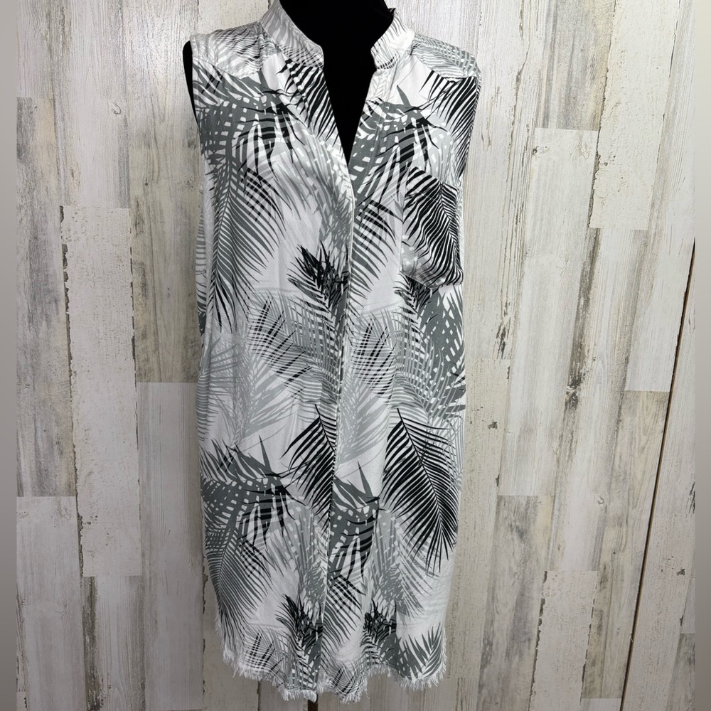 Cloth & Stone Sleeveless Palm Leaf‎ Print Shirt Dress